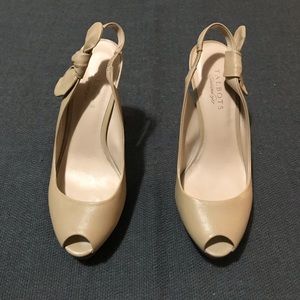 TALBOTS SLING BACK LEATHER PLATFORM HEELS SIZE 10